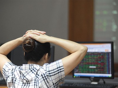 Lo vi phạm tinh vi trên thị trường chứng khoán