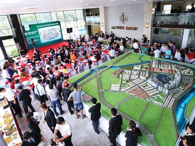 Thị trường bất động sản TP.HCM năm 2018 sẽ tiếp tục sôi động, giá được dự báo tăng nhẹ. Ảnh: Gia Huy