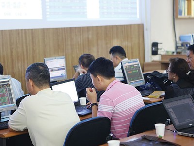 Cung lớn, cầu lớn, thanh khoản sẽ còn phá kỷ lục