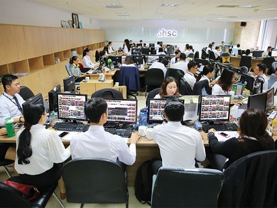 Bức tranh lợi nhuận sáng màu của các công ty chứng khoán lớn