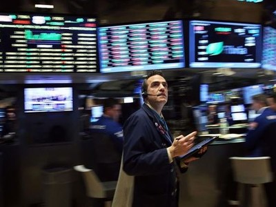 Giới đầu tư “nín thở” với một tuần dày đặc sự kiện