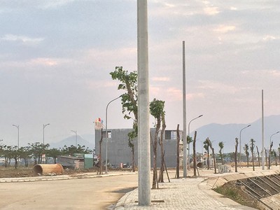 Các tiện ích công cộng khu Tây Bắc hiện nay vẫn chưa thể so sánh với vùng trung tâm quận Liên Chiểu, tuy nhiên giá bán đã ở mức tương đương