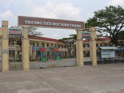 Phụ huynh Võ Hòa Thuận có lời nói ép cô giáo Trường tiểu học Bình Chánh quỳ xin lỗi đã bị khai trừ Đảng.