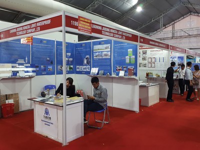 Sự xuất hiện của nhiều gian hàng ngoại là lời cảnh báo cho các doanh nghiệp nội thất Việt