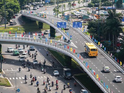 Tuyển chọn thiết kế cầu vượt nút giao Hoàng Quốc Việt và Nguyễn Văn Huyên