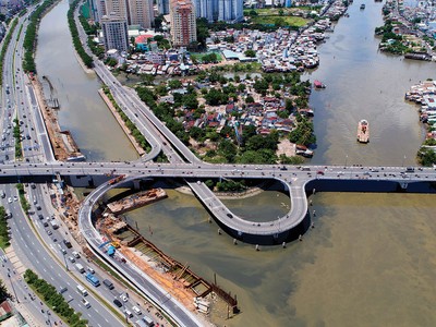 TP.HCM đang kêu gọi hàng trăm ngàn tỷ đồng đầu tư vào các dự án hạ tầng. Ảnh: Lê Toàn