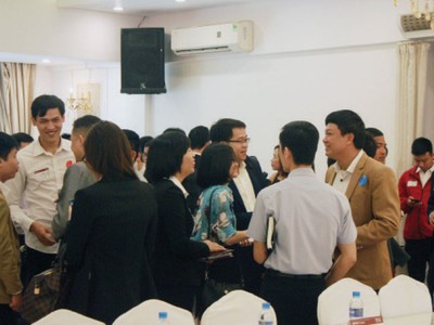 Sự kiện Ngày hội doanh nhân là nơi gặp gỡ, kết nối các doanh nghiệp vừa và nhỏ.