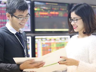 Thị trường chứng khoán tăng trưởng mạnh trong năm 2017 giúp nhiều công ty chứng khoán thắng lớn
