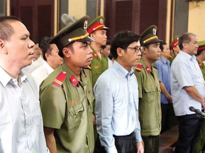 Các bị cáo tại tòa