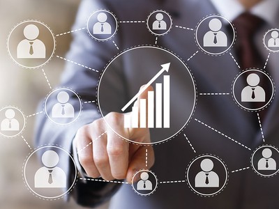 Sự phân tán làm cho công ty yếu đi và dễ xảy ra mâu thuẫn nội bộ, đó là điều cần phải tránh