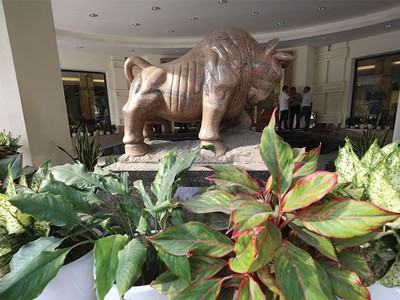 Đề xuất Chính phủ chỉ đạo gỡ vướng nới room