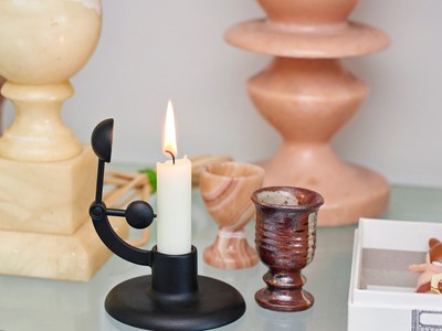 Moment Candlestick : Khung giữ và dập tắt nến tự động