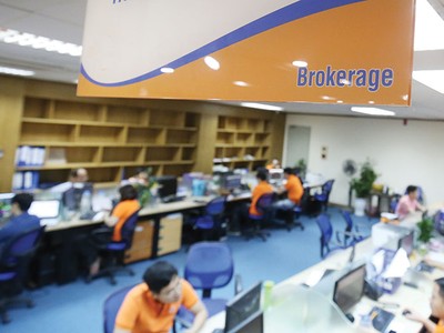 Cuộc cách mạng công nghiệp 4.0 đang thúc đẩy các công ty chứng khoán đầu tư chiều sâu cho công nghệ giao dịch