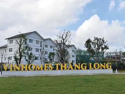 Sau khi lên sàn, giá trị thị trường của Vinhomes, công ty trực tiếp phát triển mảng bât động sản của Tập đoàn Vingroup đạt tới 307.400 tỷ đồng, tương đương 13,5 tỷ USD