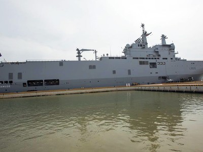 Bên trong tàu sân bay trực thăng Pháp neo đậu tại Bà Rịa - Vũng Tàu