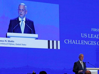 Bộ trưởng James Mattis phát biểu trong hội nghị Shangri-La năm 2018. Ảnh: Reuters.