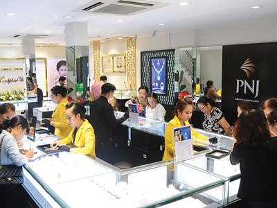 Hiệu quả của công bố thông tin chủ động, nhìn từ câu chuyện PNJ