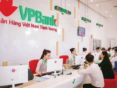 Việc minh bạch thông tin báo cáo tài chính đang là lựa chọn của các ngân hàng khỏe mạnh, để giữ giá cổ phiếu ở đúng giá trị thực và có giá trị gia tăng lớn