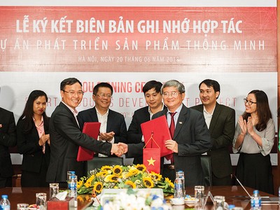 FPT bắt tay Điện Quang phát triển thiết bị điện và chiếu sáng thông minh