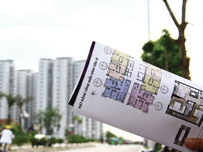 Người mua nhà cần quan tâm tới tính pháp lý của dự án trước khi quyết định xuống tiền. Ảnh: Thanh Huyền 