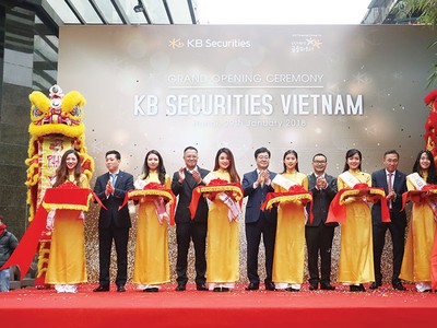 Thị trường chứng khoán Việt Nam đang đón nhận dòng vốn tích cực từ nhà đầu tư Hàn Quốc