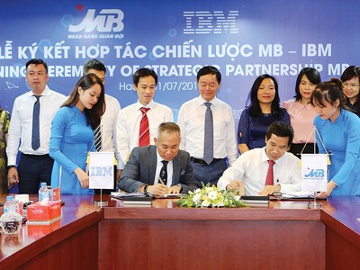 MB hợp tác chiến lược với Tập đoàn IBM