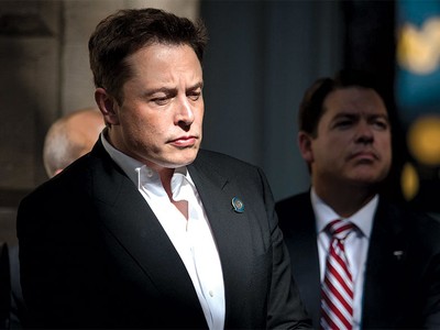 Elon Musk đang là cổ đông lớn nhất của Tesla, khi sở hữu hơn 20% lượng cổ phiếu.