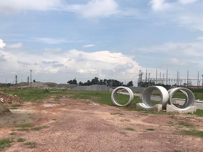 Dự án Đình Trám – Sen Hồ chậm tiến độ, chưa hoàn thiện hạ tầng kỹ thuật, nhưng đã được rao bán tràn lan trên mạng. Ảnh: Nhất Nam 