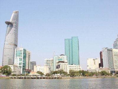 Những tòa nhà văn phòng cho thuê tại TP.HCM đang là món hàng được nhiều nhà đầu tư ngoại nhắm tới. Ảnh: Gia Huy