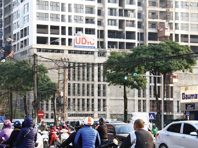 Dự án Tokyo Tower vừa bị ngân hàng siết nợ.