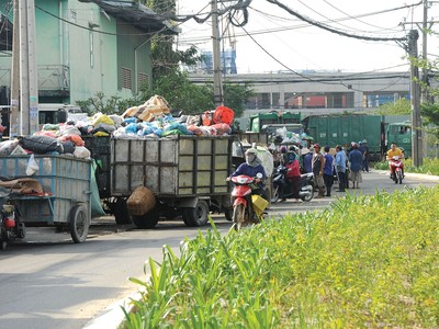 Trạm luân chuyển rác đang tạo ra mối lo ô nhiễm lớn cho cư dân một số dự án bất động sản 