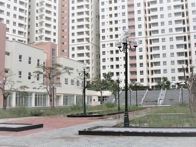 Hơn 12.000 căn hộ tại định cư tại Khu đô thị Thủ Thiêm đang bỏ hoang. Ảnh: Gia Huy