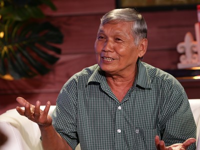 Ông Trần Văn Huy là chủ vườn cây nhãn tím Sóc Trăng trong Chương trình Cafe Khởi nghiệp tập 29