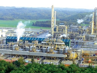 Dung Quất lo Nghi Sơn cạnh tranh