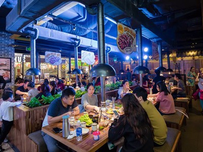 Mô hình kinh doanh lẩu, nướng, bia tươi đang bùng nổ tại những thành phố lớn.