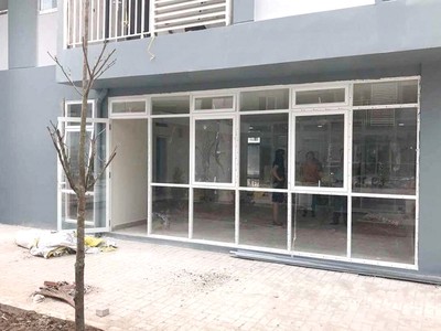 Khu thương mại tại nhiều dự án chung cư ở TP.HCM luôn trong cảnh ế ẩm, hoang vắng. Ảnh: Gia Huy