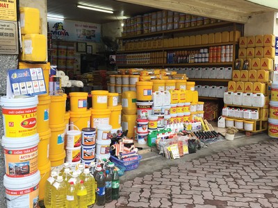 Cảnh vắng vẻ tại các cửa hàng vật liệu xây dựng dù hiện đã bước sang nửa sau của quý IV.Ảnh: Kim Đức