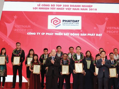 Ông Ngô Quang Thảo - Giám đốc Quản lý Đầu tư Công ty Phát Đạt tại Lễ vinh danh