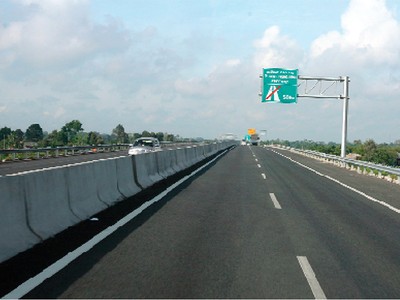 Nếu Dự án BOT Trung Lương - Mỹ Thuận chậm tìm lối ra, chậm kết nối với tuyến cao tốc TP.HCM - Trung Lương, ách tắc giao thông của khu vực Đồng bằng sông Cửu Long sẽ còn dài