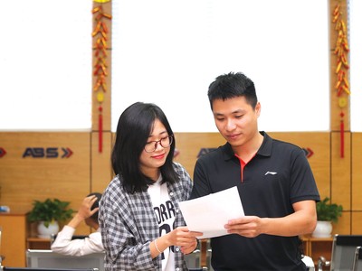 Cuối năm, sóng ngành nào sẽ nổi?