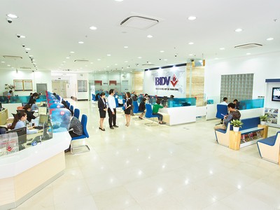 Lãnh đạo cao cấp ngân hàng “đổi ghế” cuối năm