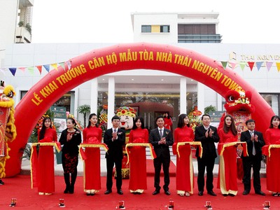 Nhà đầu tư vừa khai trương căn hộ mẫu của tòa nhà Thái Nguyên  Tower tại 1 đường Nha Trang, phường Trưng Vương (TP Thái Nguyên)...(Ảnh: Trường Sơn)