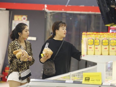 Mặt bằng bán lẻ, “bánh ngon” dành cho ai?