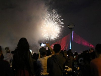 Người Đà Nẵng náo nức đón giao thừa