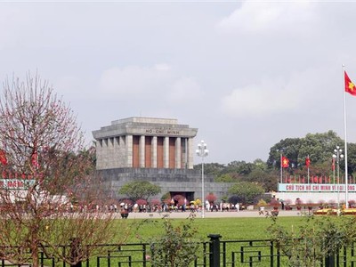 Hơn 47.000 lượt người vào Lăng viếng Chủ tịch Hồ Chí Minh dịp Tết Kỷ Hợi