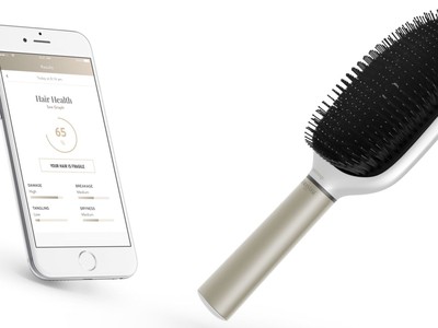 Lược thông minh cho bạn biết nên chải đầu mạnh nhẹ thế nào để bảo vệ da đầu