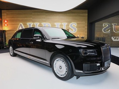 Diện kiến phiên bản thương mại của xe tổng thống Nga