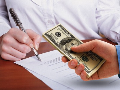 Sóng ngầm mua bán cổ phần trước đại hội