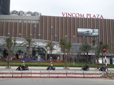 Nhu cầu lưu trú, mua sắm của đội ngũ chuyên gia đến Hải Phòng đang tăng cao. Ảnh: Thanh Tân