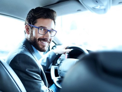 Kính phát hiện tài xế ngủ gật khi lái xe